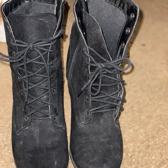 High heel booties - Picture 3 of 3